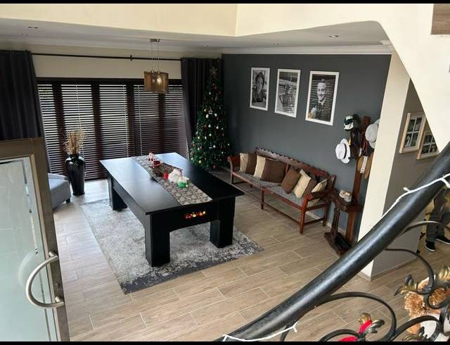 4 BEDROOM HOUSE FOR SALE IN GREENSTONE HILL